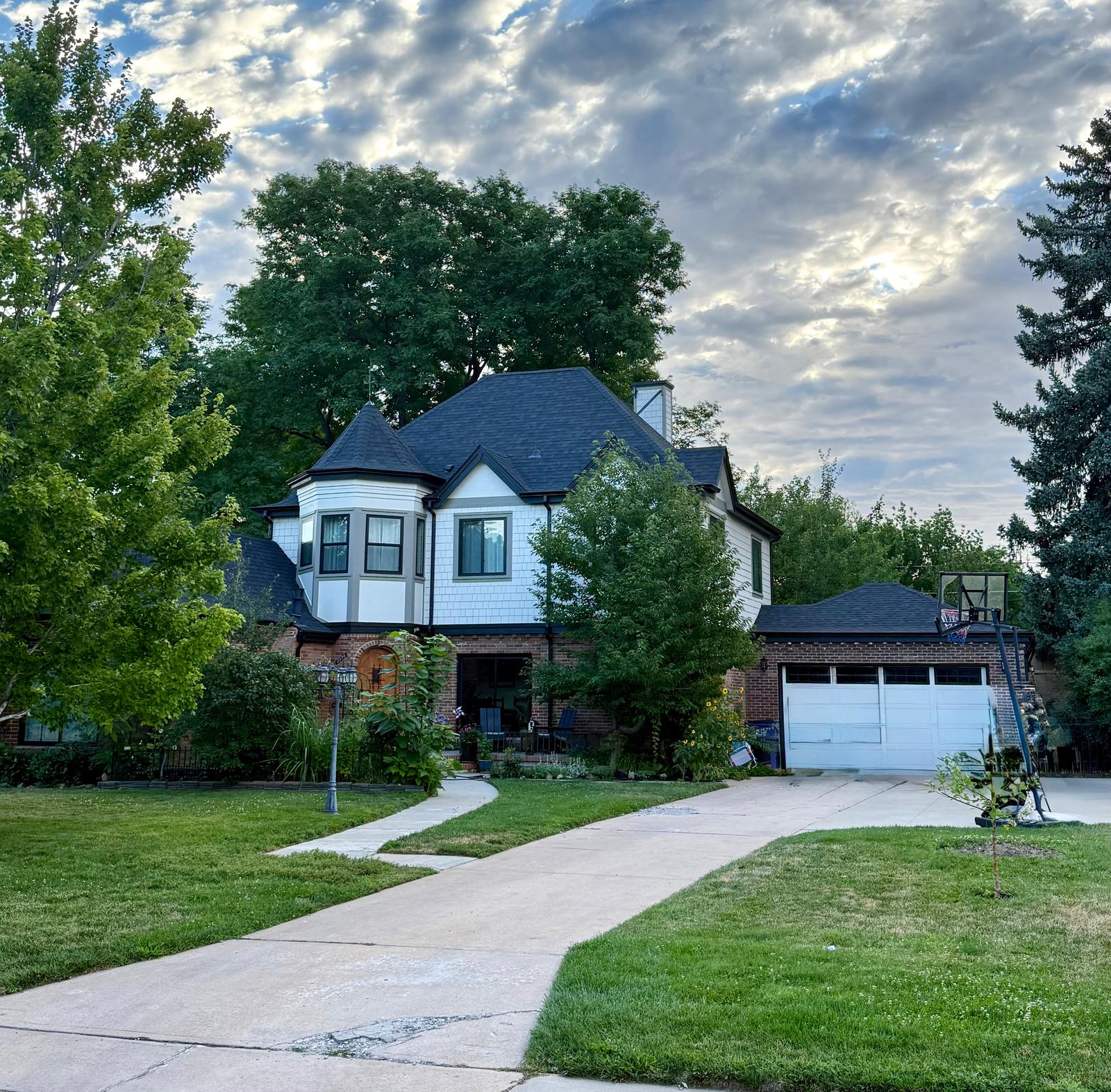 2370 N Krameria St, Denver, CO