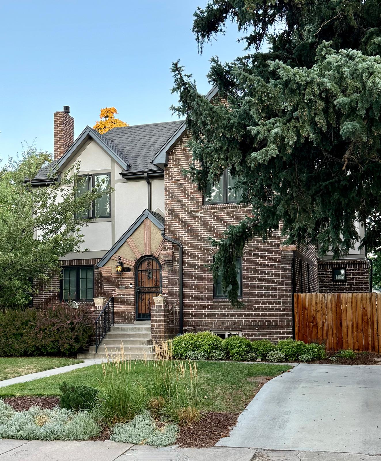 1611 N Eudora St, Denver, CO