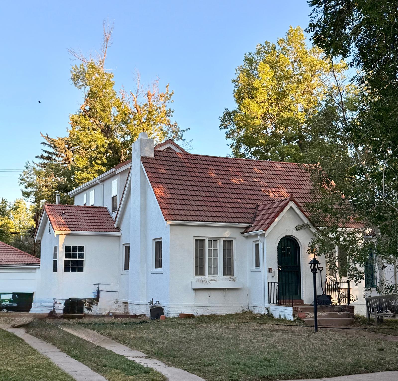 2061 N Dahlia St, Denver, CO