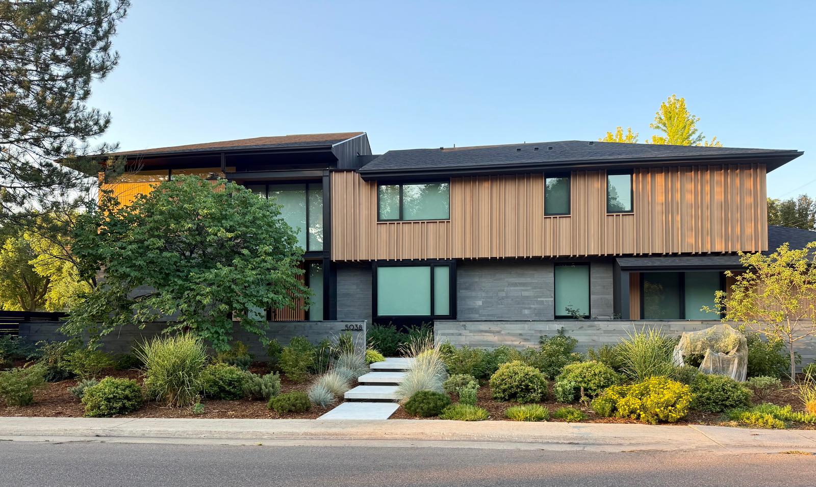 5038 E 3rd Ave, Denver, CO