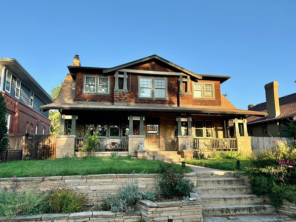 2557 N Ash St, Denver, CO