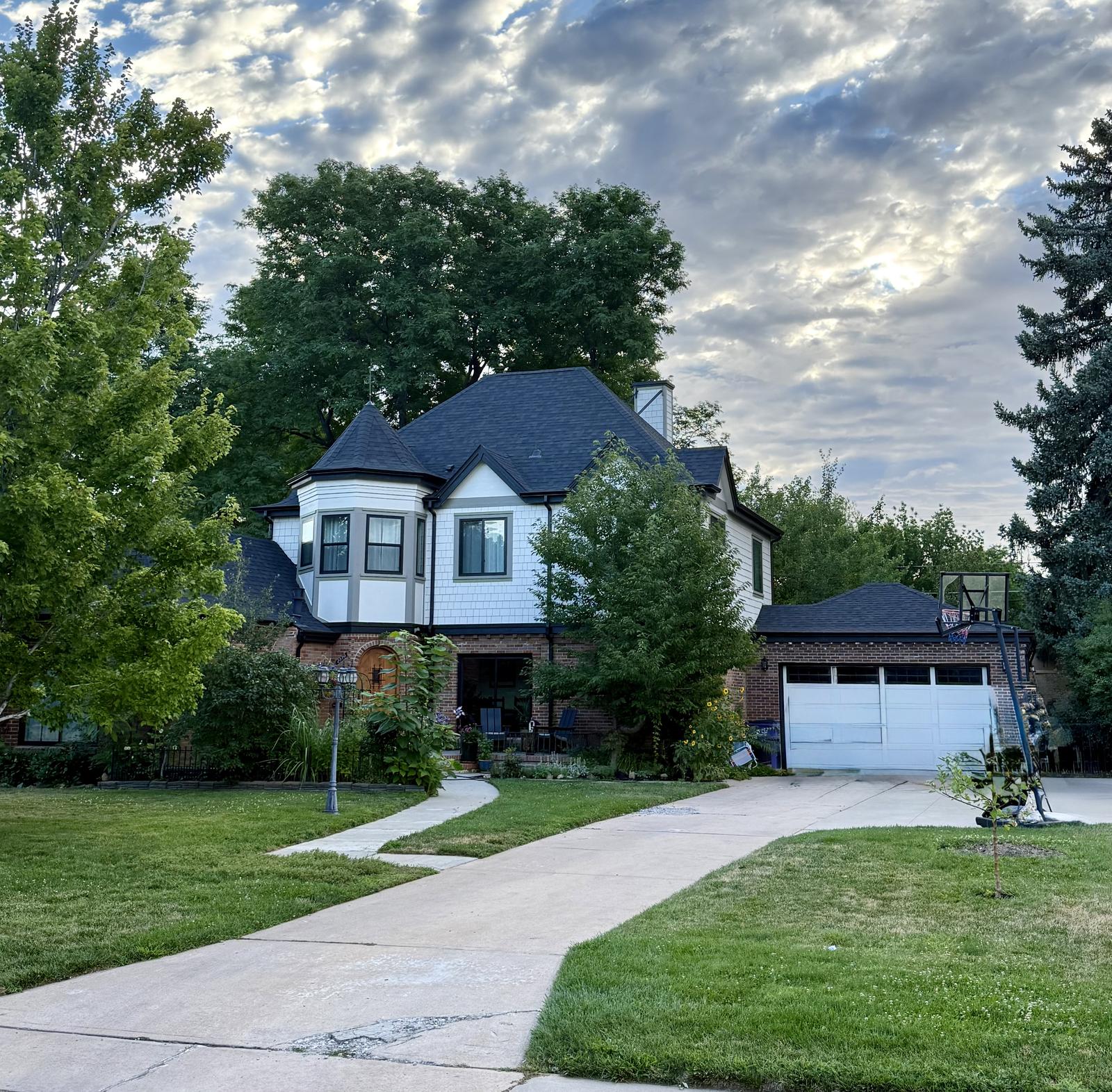 2370 N Krameria St, Denver, CO
