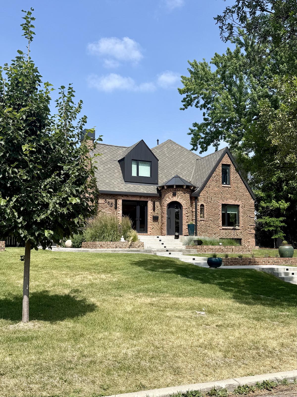 365 Clermont St, Denver, CO