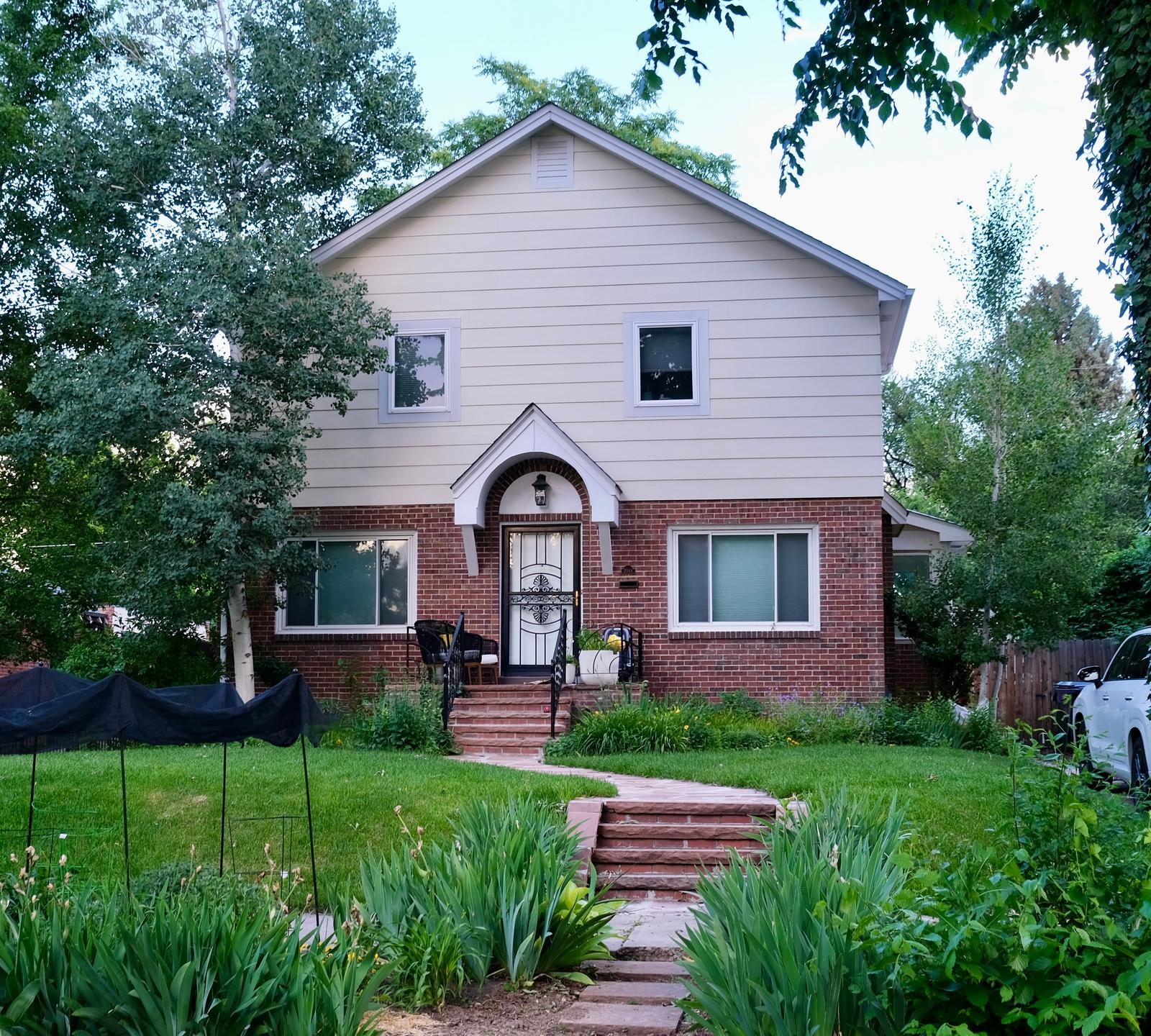 2044 N Ivy St, Denver, CO